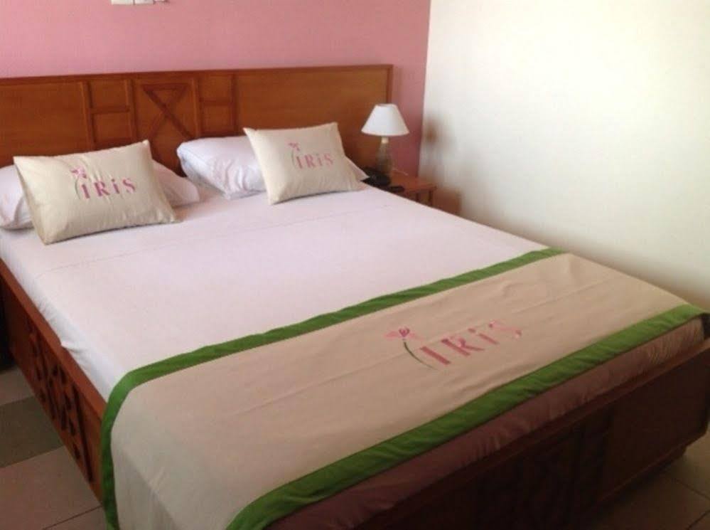 Hotel Sol Beni Абиджан Екстериор снимка